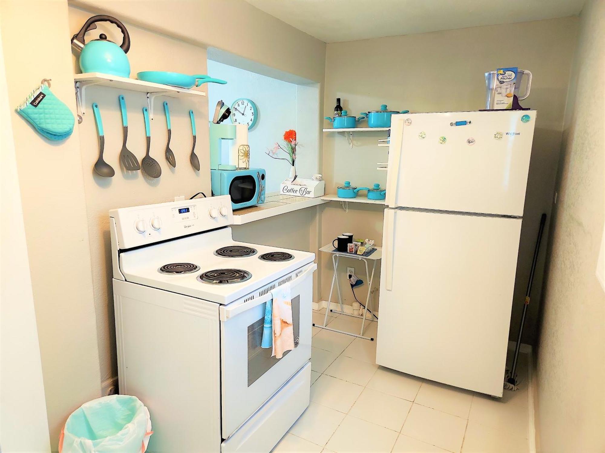 Casaazul-2605A-Couples Retreat By Beach & Pleasure Pier 1 Block Away- 2Bed 2Bath- 7 Minutes To Cruise Terminal กาลเวสตัน ภายนอก รูปภาพ
