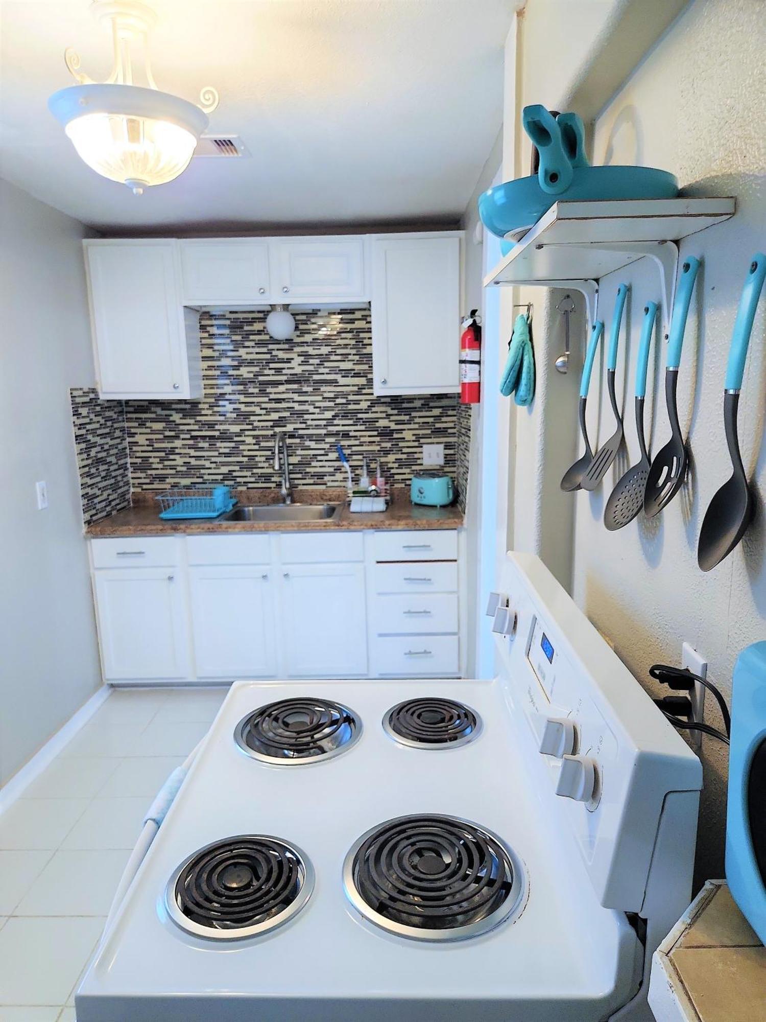 Casaazul-2605A-Couples Retreat By Beach & Pleasure Pier 1 Block Away- 2Bed 2Bath- 7 Minutes To Cruise Terminal กาลเวสตัน ภายนอก รูปภาพ